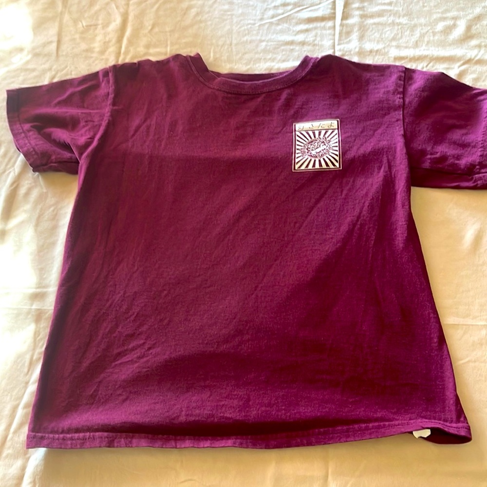 Tillys short sleeved, pleasant getaways T-shirt, youth size large